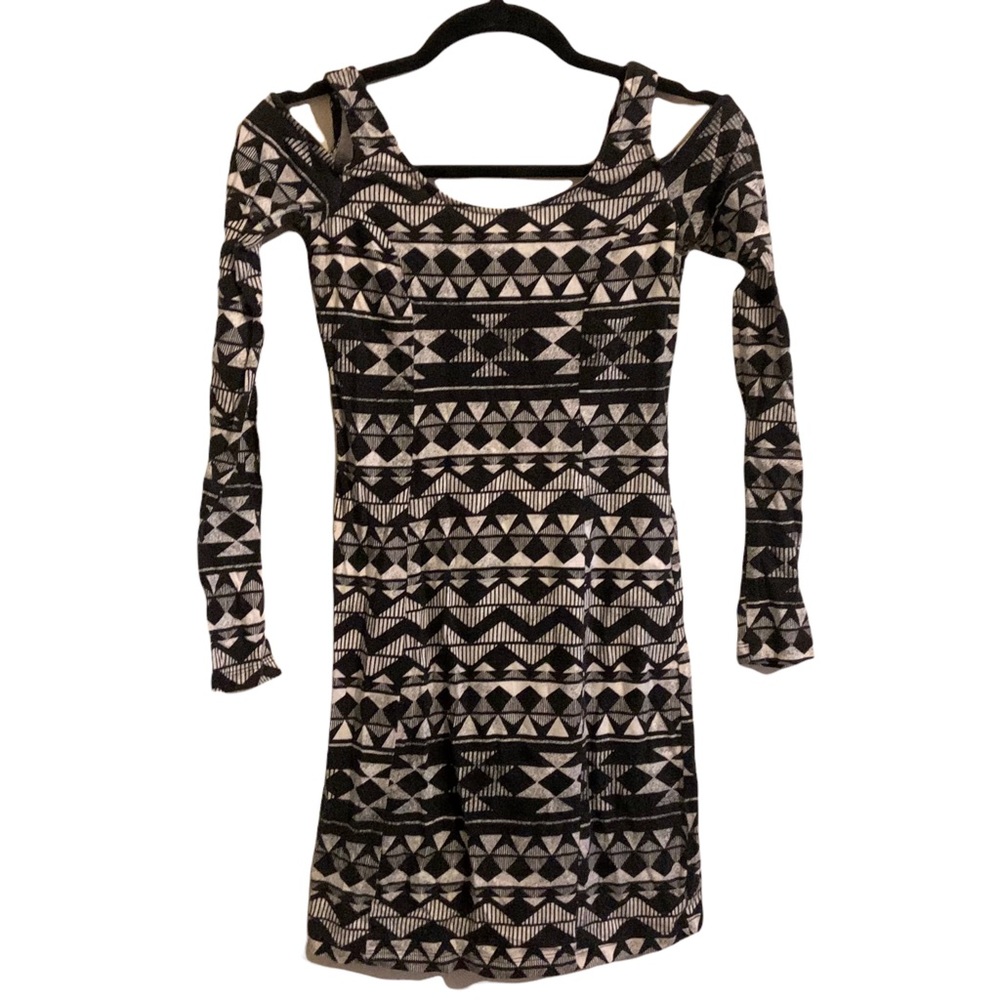 Geometric Cold Shoulder Body Con